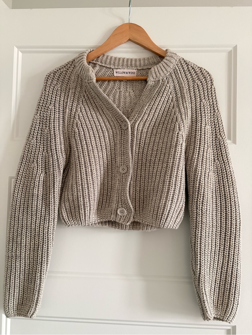 Willow & Wind Cropped Cream Chunky Button Cardigan